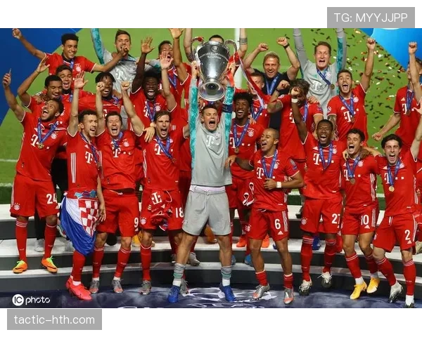 诺伊尔门神再现神勇,稳固防线助球队焕发新机 诺伊尔门神再现神勇,稳固防线助球队焕发新机